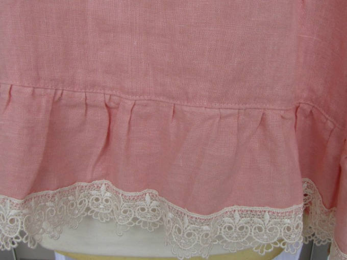 Ladies 100% Pink Linen Ruffle Rosie Top with Venise Lace